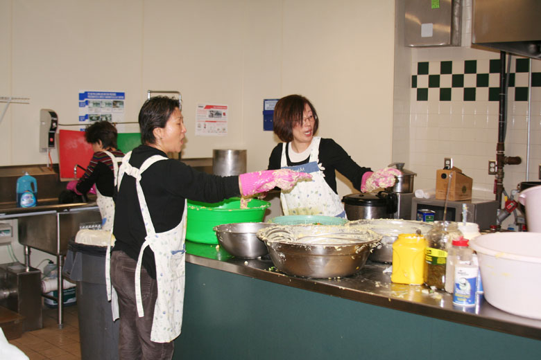 041109-kitchen (6).jpg